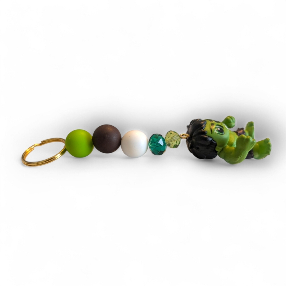 Handmade Hulk Smash Keychain - Picture 4 of 4